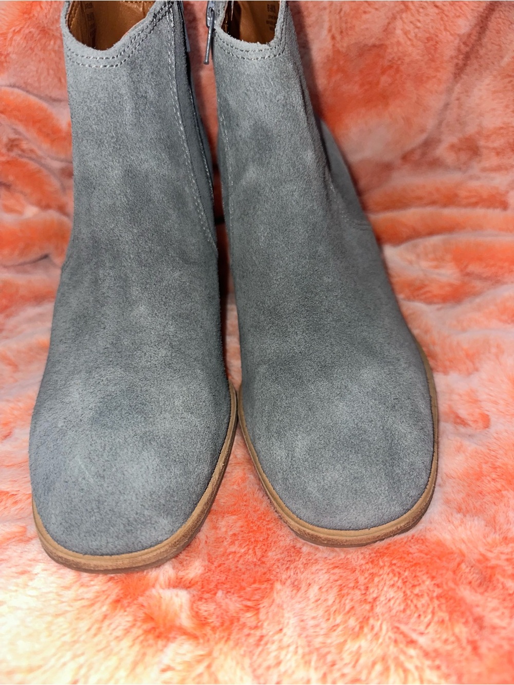 NWOB Lucky Brand Pellyon Heeled Bootie- In Open Grey $139 MSRP - Picture 14 of 16